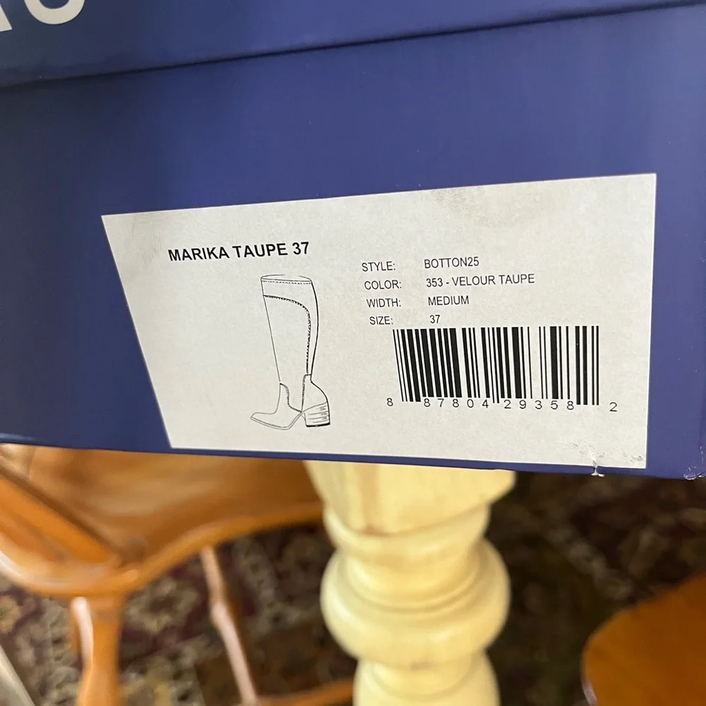 Italeau Marika waterproof knee high riding boots size 37 US 6.5